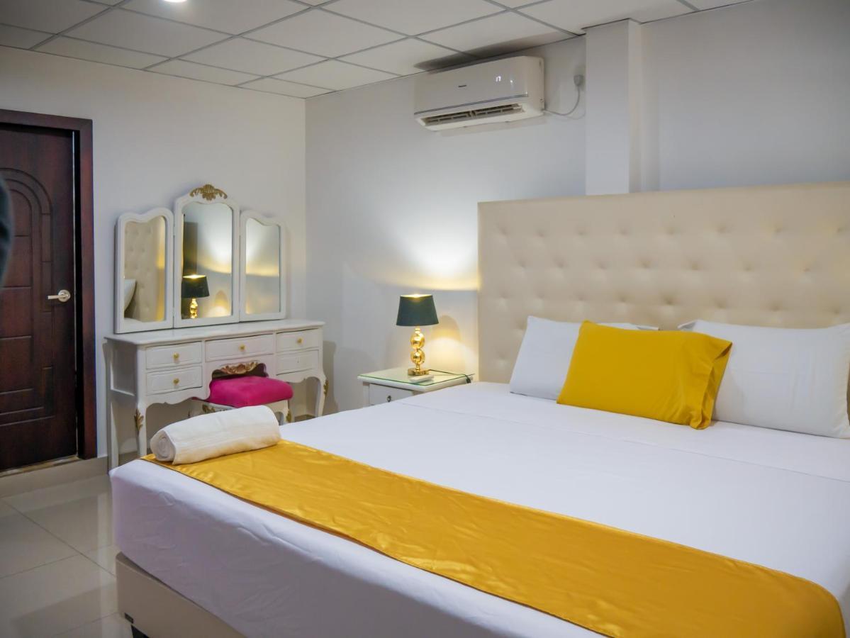 Hotel Boutique The Royalty Guayaquil Exterior photo